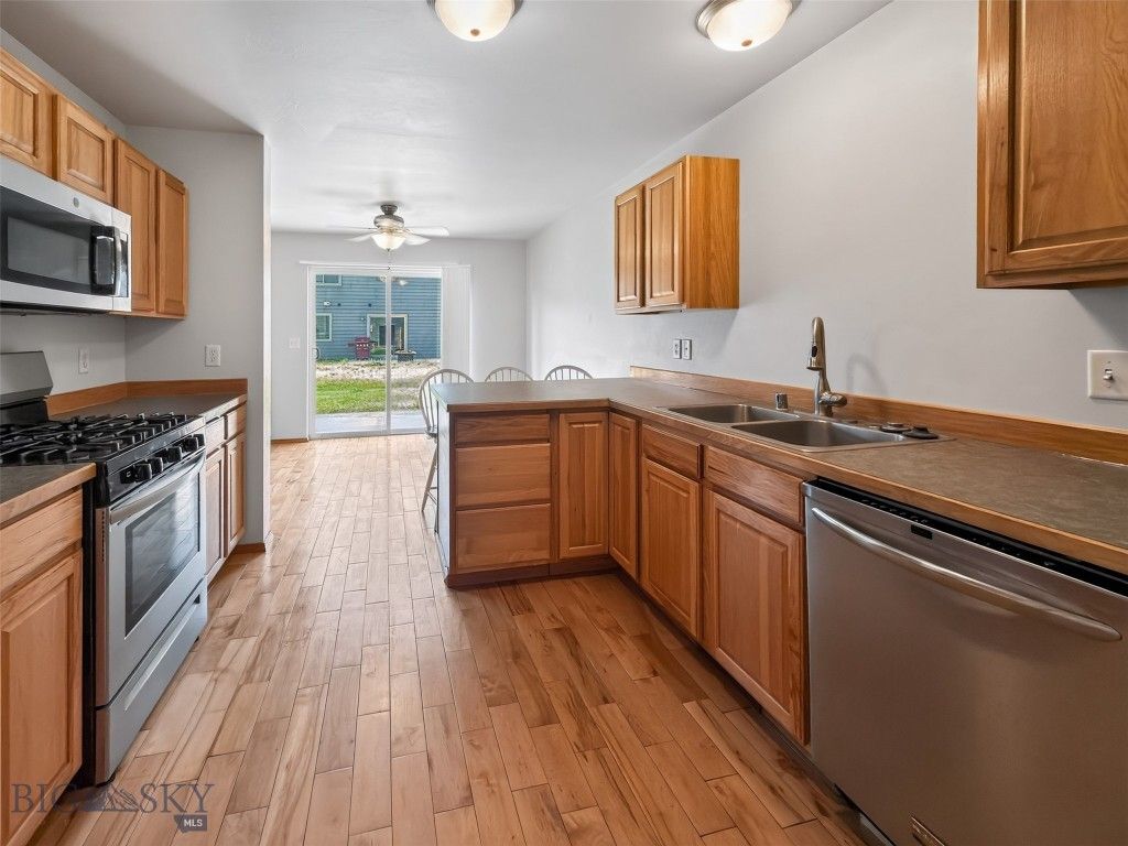 926 N River Rock, Belgrade, MT 59714 photo 4