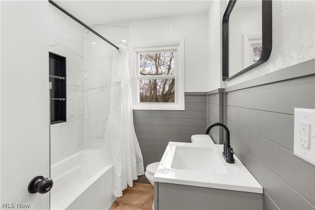 529 Warren Avenue, Niles, OH 44446