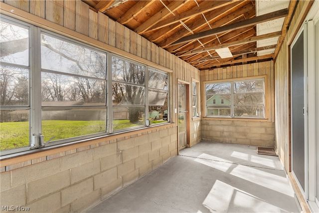 529 Warren Avenue, Niles, OH 44446