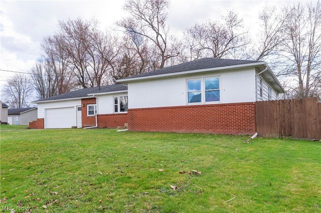 529 Warren Avenue, Niles, OH 44446