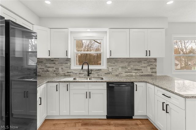 529 Warren Avenue, Niles, OH 44446