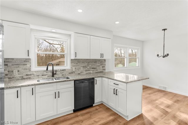 529 Warren Avenue, Niles, OH 44446