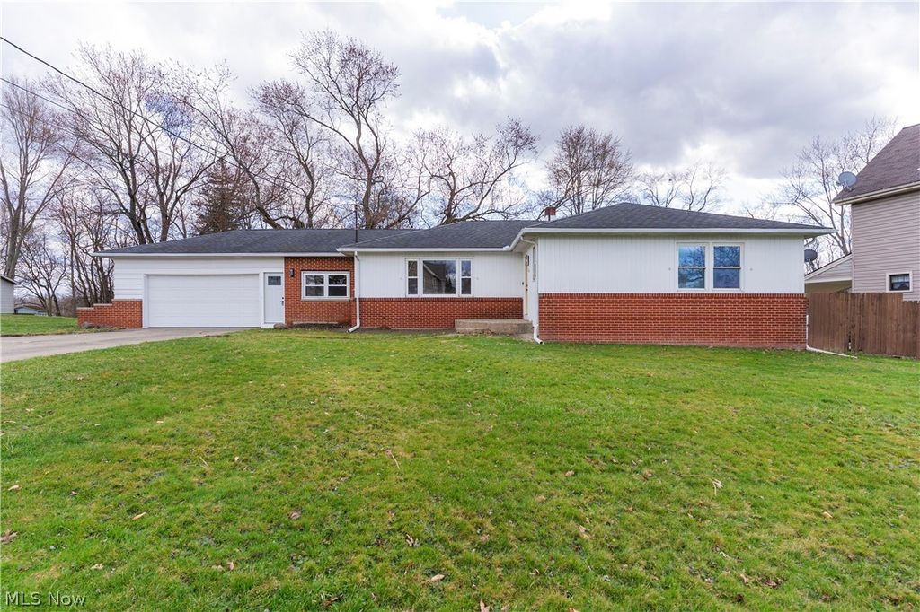 529 Warren Avenue, Niles, OH 44446