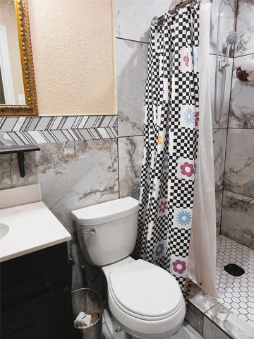 13973 Bee Street, Farmers Branch, TX 75234
