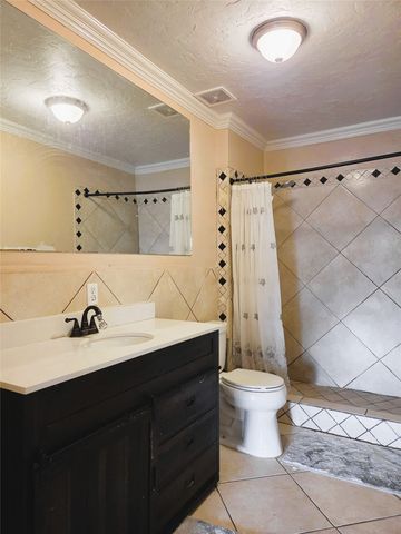 13973 Bee Street, Farmers Branch, TX 75234