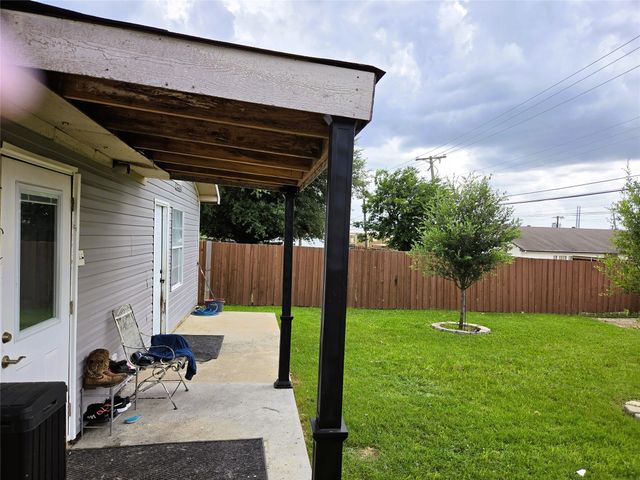 13973 Bee Street, Farmers Branch, TX 75234