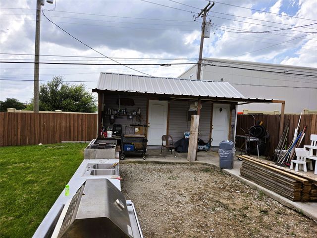 13973 Bee Street, Farmers Branch, TX 75234