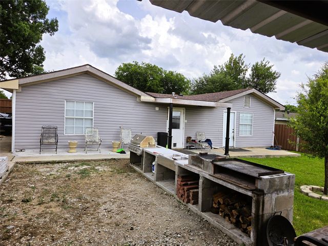 13973 Bee Street, Farmers Branch, TX 75234