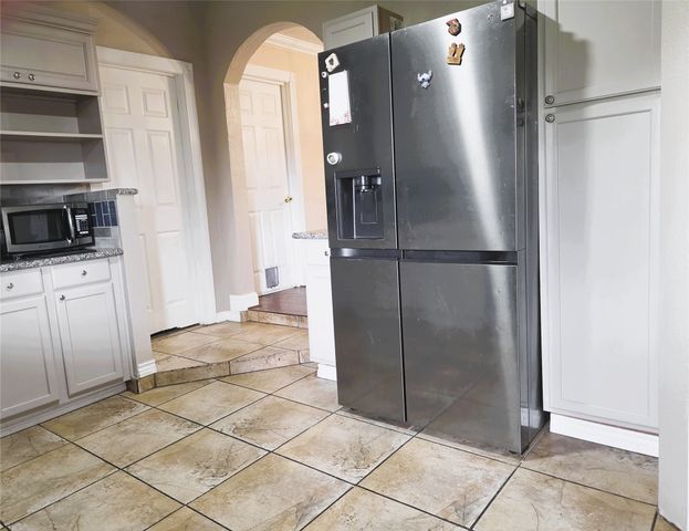 13973 Bee Street, Farmers Branch, TX 75234