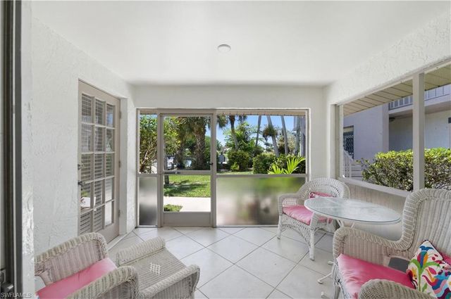 5579 Rattlesnake Hammock RD B7, Naples, FL 34113