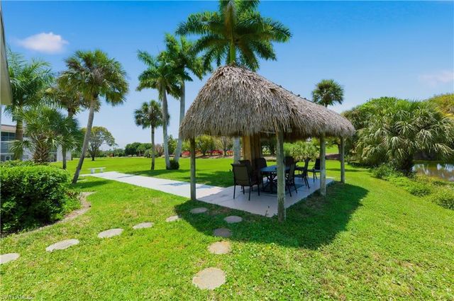 5579 Rattlesnake Hammock RD B7, Naples, FL 34113