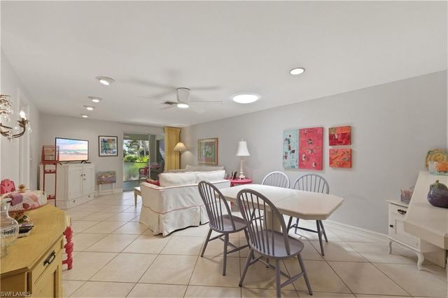 5579 Rattlesnake Hammock RD B7, Naples, FL 34113