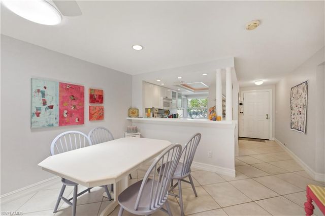 5579 Rattlesnake Hammock RD B7, Naples, FL 34113