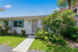 5579 Rattlesnake Hammock RD B7, Naples, FL 34113