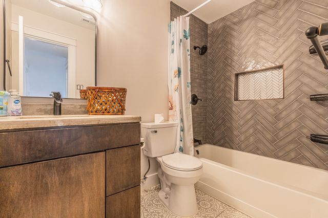 3137 Green Branch Drive, Grand Prairie, TX 75052