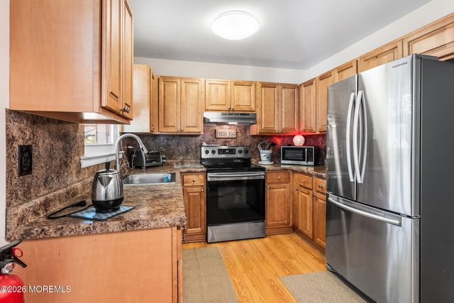 7 Crocus Lane B, Whiting, NJ 08759