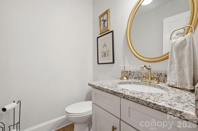 718 Ashmeade Road, Charlotte, NC 28211
