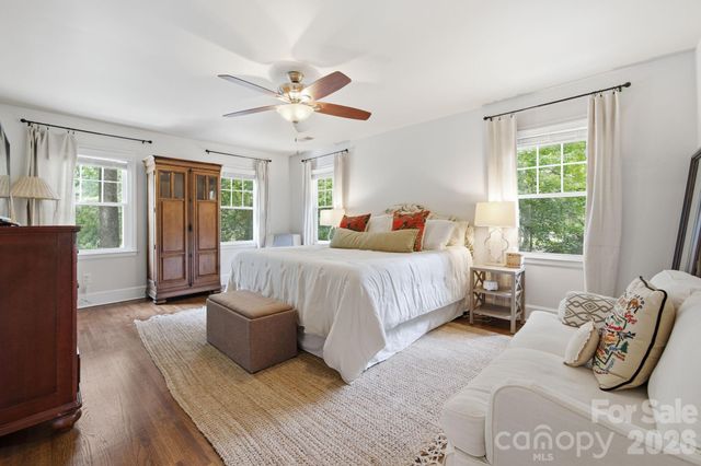 718 Ashmeade Road, Charlotte, NC 28211