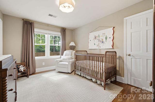 718 Ashmeade Road, Charlotte, NC 28211