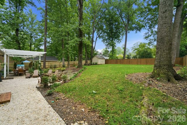 718 Ashmeade Road, Charlotte, NC 28211