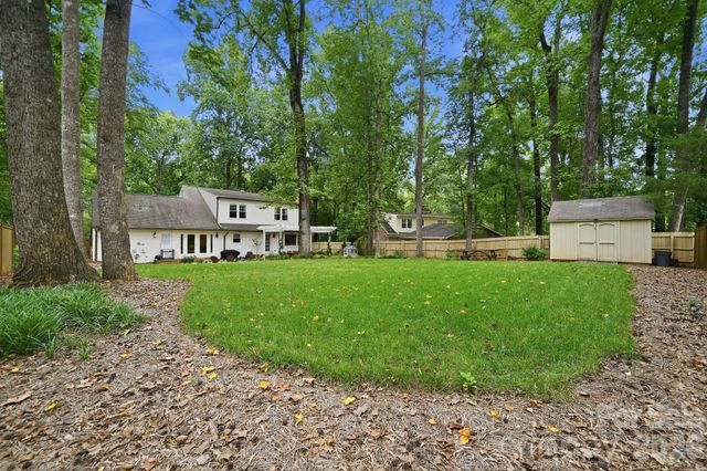 718 Ashmeade Road, Charlotte, NC 28211