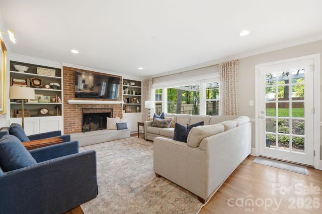 718 Ashmeade Road, Charlotte, NC 28211