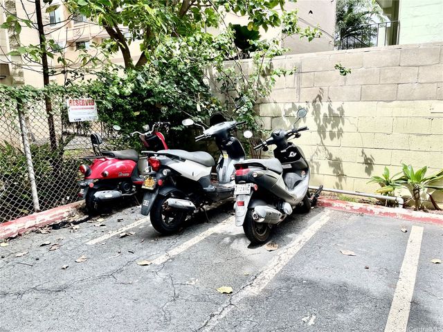 2442 Tusitala Street 316, Honolulu, HI 96815