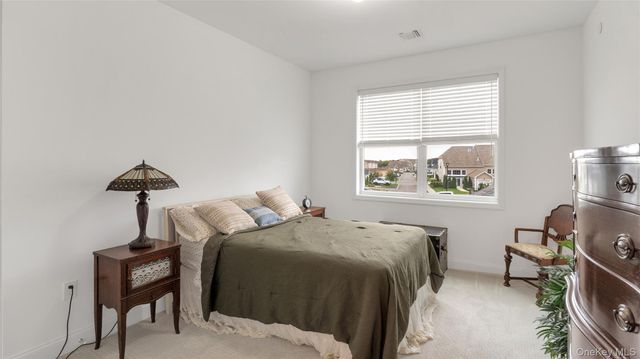 272 Silver Timber Drive, Yaphank, NY 11980