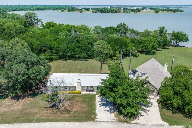 104 Cove Drive, Shady Shores, TX 76208