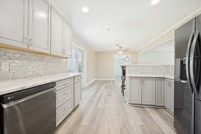 104 Cove Drive, Shady Shores, TX 76208