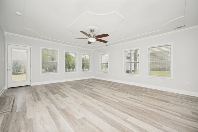 104 Cove Drive, Shady Shores, TX 76208