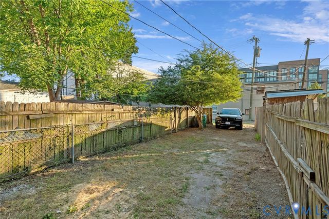 2931 W Leigh St, Richmond, VA 23230
