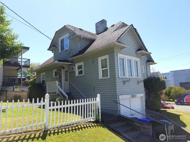 2001 Grand Avenue, Everett, WA 98201