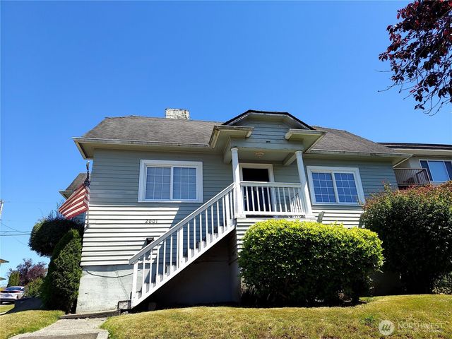 2001 Grand Avenue, Everett, WA 98201