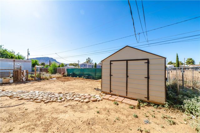 2185 E Hearne Avenue, Kingman, AZ 86409