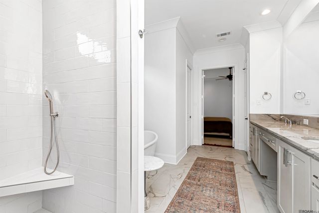 2113 Deaux Parc Dr, Baton Rouge, LA 70808