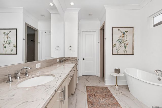 2113 Deaux Parc Dr, Baton Rouge, LA 70808