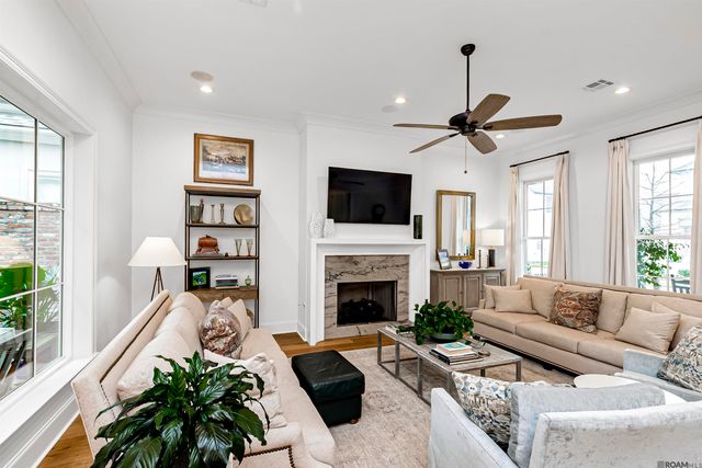 2113 Deaux Parc Dr, Baton Rouge, LA 70808