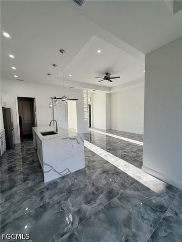 7019 Palpano CIR, Labelle, FL 33935