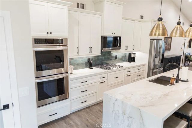 8702 Barton, Riverside, CA 92508