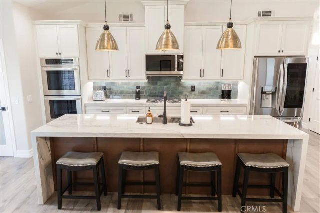 8702 Barton, Riverside, CA 92508