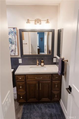 8702 Barton, Riverside, CA 92508