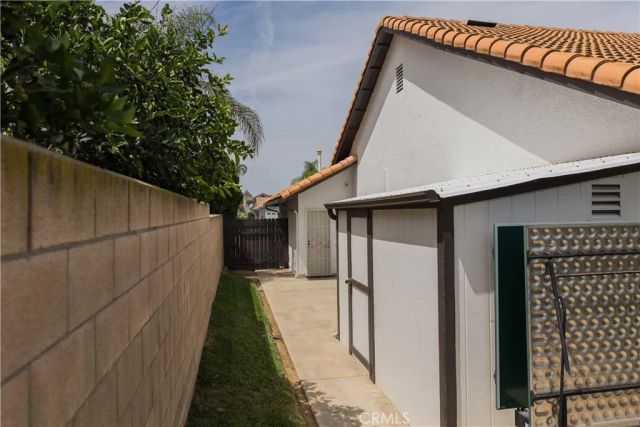 8702 Barton, Riverside, CA 92508