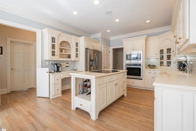 6 Bentford Court, Simpsonville, SC 29681