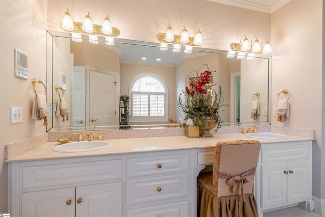 6 Bentford Court, Simpsonville, SC 29681