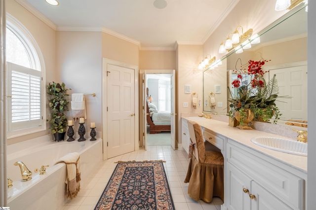 6 Bentford Court, Simpsonville, SC 29681