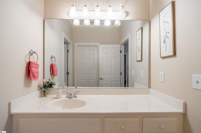 6 Bentford Court, Simpsonville, SC 29681