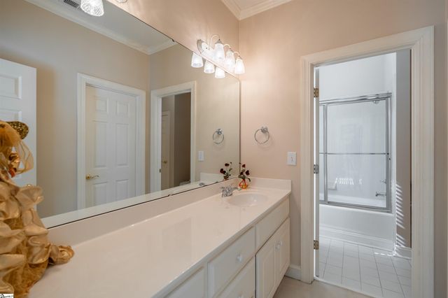 6 Bentford Court, Simpsonville, SC 29681