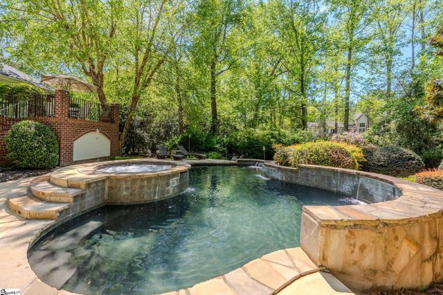 6 Bentford Court, Simpsonville, SC 29681
