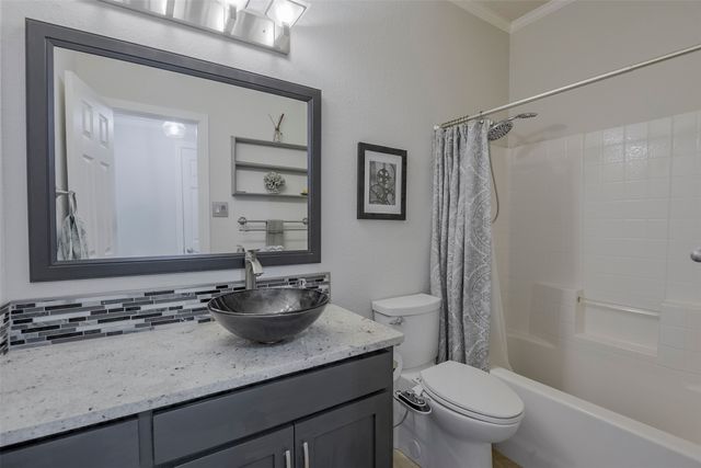 7611 Ledbetter Road, Arlington, TX 76001